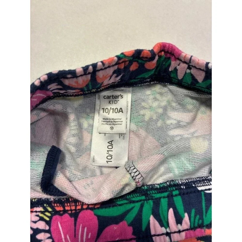 Girls size 10 shorts and tee’s